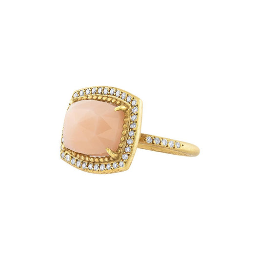LaViano Fashion 18K Yellow Gold Peach Moonstone Ring