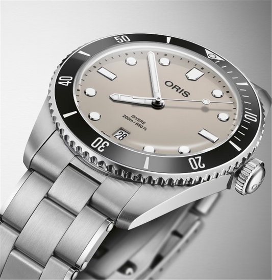 ORIS Diver Date 39mm Automatic Brown Dial with Black Bezel on Steel Bracelet 01 733 7795 4051-Set