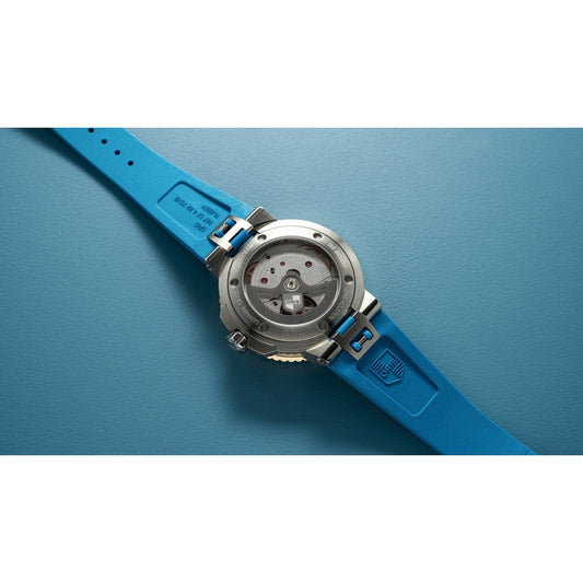 Oris Watches - AQUIS DATE CALIBRE 400 | LaViano Jewelers NJ