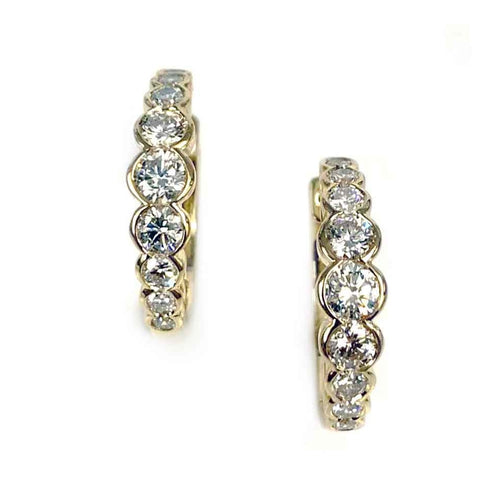 lavianojewelers - 18K Yellow Gold Diamond Hoop Earrings | 